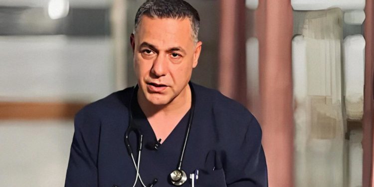 من يداوي قلب الطبيب؟