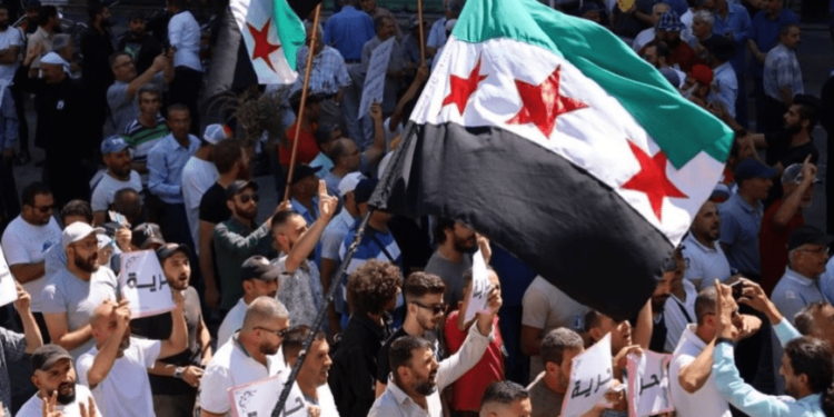 من تسبب بانزياح الملف السوري عن الاهتمام؟