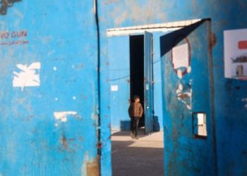 لوموند: حظر إسرائيل للأونروا يُضيف العار إلى الفضيحة.. محاولة لمحو مصير اللاجئين الفلسطينيين