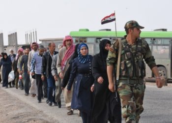 خديعة التسويات في سوريا.. “الأرض تضيق أكثر” ووعود الأمان تتحول إلى كابوس