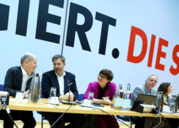 انهيار حكومة شولتز والانتخابات الألمانية المبكرة