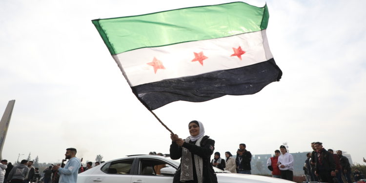 تحدّيات المرحلة الانتقالية في سورية وآفاقها