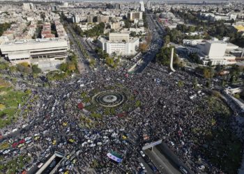 سلاماً أيها البلدُ