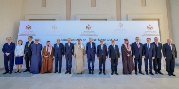  بيان العقبة والدعوة لتطبيق القرار 2254.. تضامن أم محاولة لفرض الوصاية؟