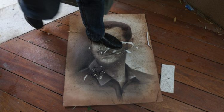 هل تودِّع سورية الاستبداد السياسي؟