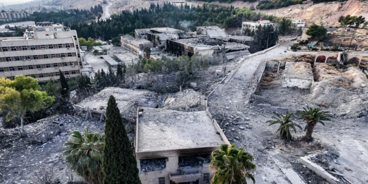 هل خسر الفلسطينيون بسقوط الأسد؟