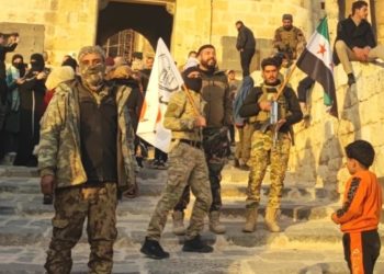 المقاتلون الأجانب في سوريا الجديدة… معضلة الوجود والمصير