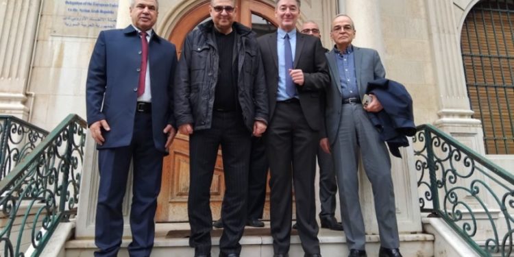 أعزائي في الائتلاف.. “دستور من خاطركم”