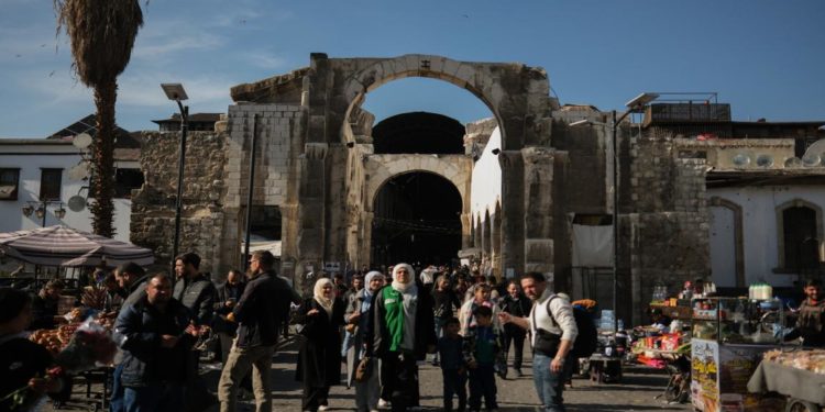 دمشق عن قرب