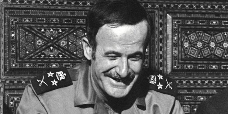 في الاستبداد