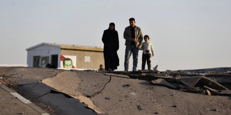 بين العودة والترقب.. اللاجئون السوريون بعد سقوط نظام الأسد